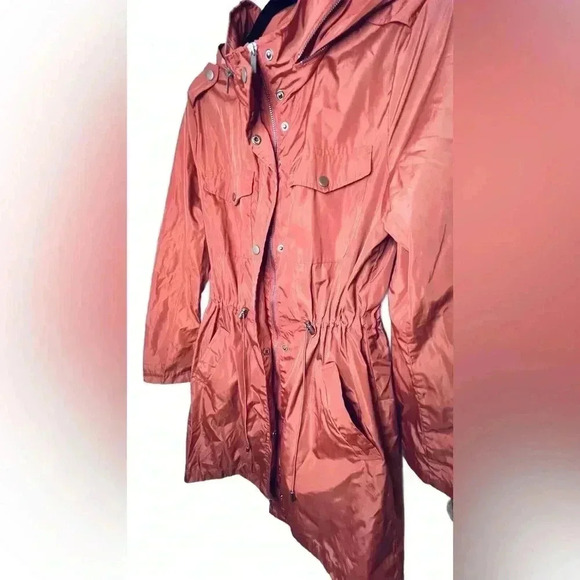 Like New! Westport Lightweight Jacket, Size M - Picture 3 of 7